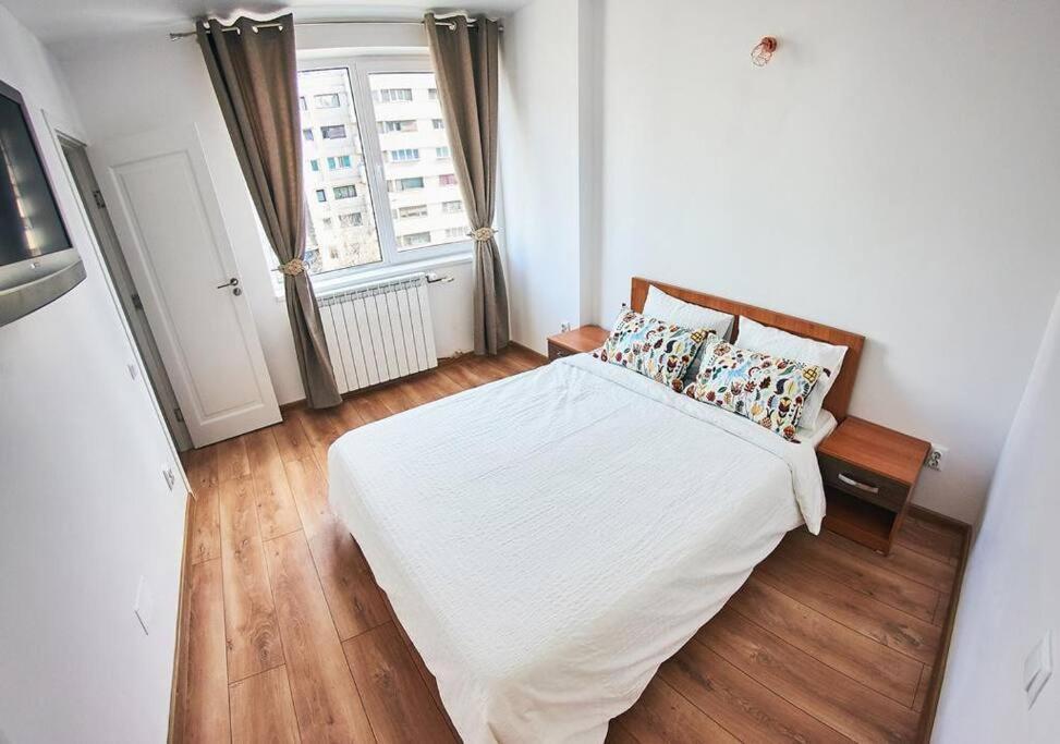 Old Town 2 Beds Panoramic Balcony Appartement *
