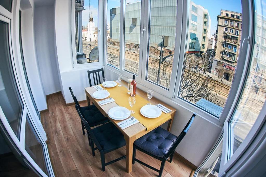 Old Town 2 Beds Panoramic Balcony *